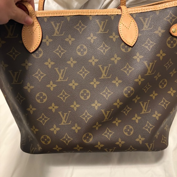 LV Neverfull MM - Picture 13 of 15